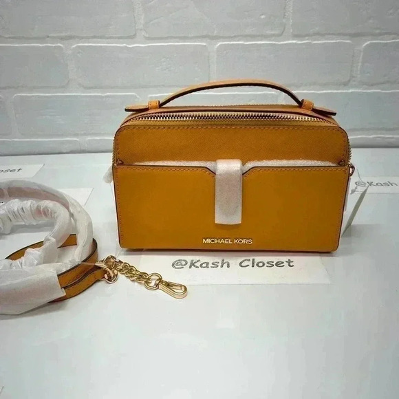 Michael kors Double Zip Crossbody Jet Set Item Purse Honeycomb Yellow - Picture 1 of 12
